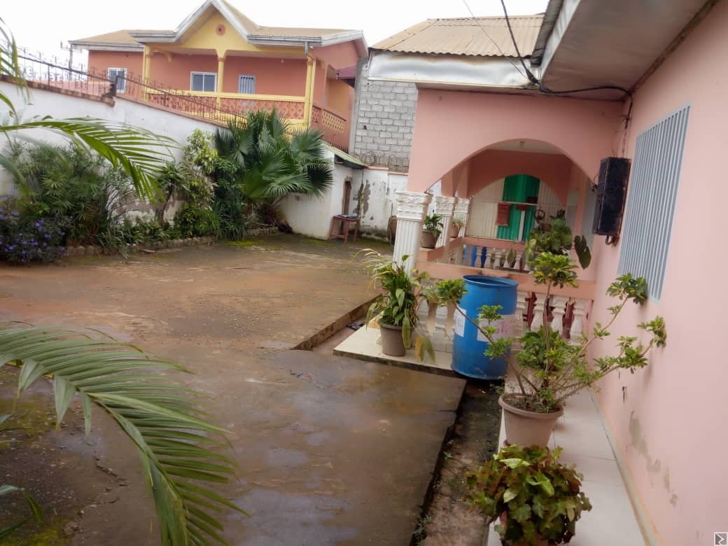 Main image of Belle Villa titrée de 12 pièces à  vendre à  SANTA BARBARA