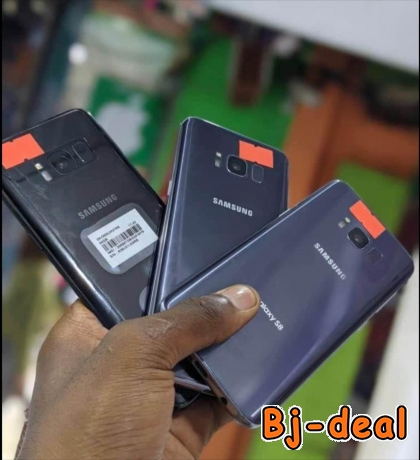 Image principale de SAMSUNG S8 64GB ET 4GB RAM 3000mAh ET 20MP