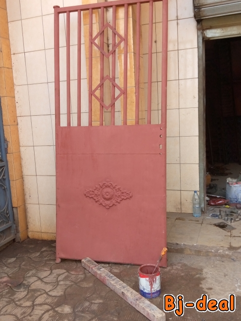 Main image of Fabrication des portes et fenêtres métallique