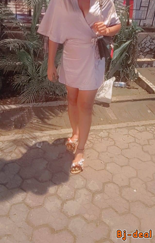 Image principale de Belle brunette de 24 ans dispo pour partie sexe