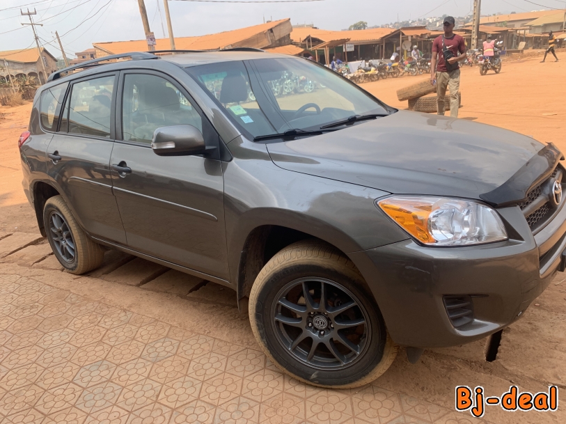 Image principale de Toyota rav4 a vendre