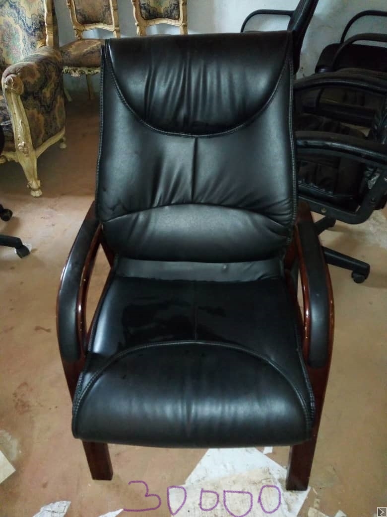 Image principale de Liquidation du matériels de bureau et salon de coiffure