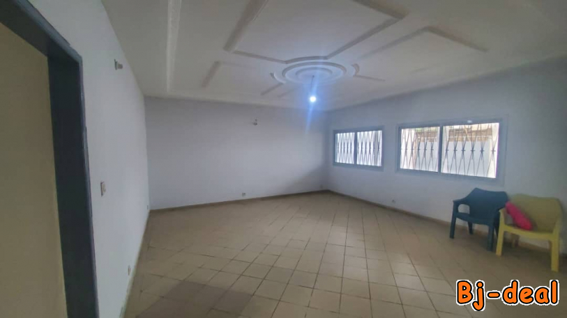 Main image of Magnifique villa pour habitation ou bureaux