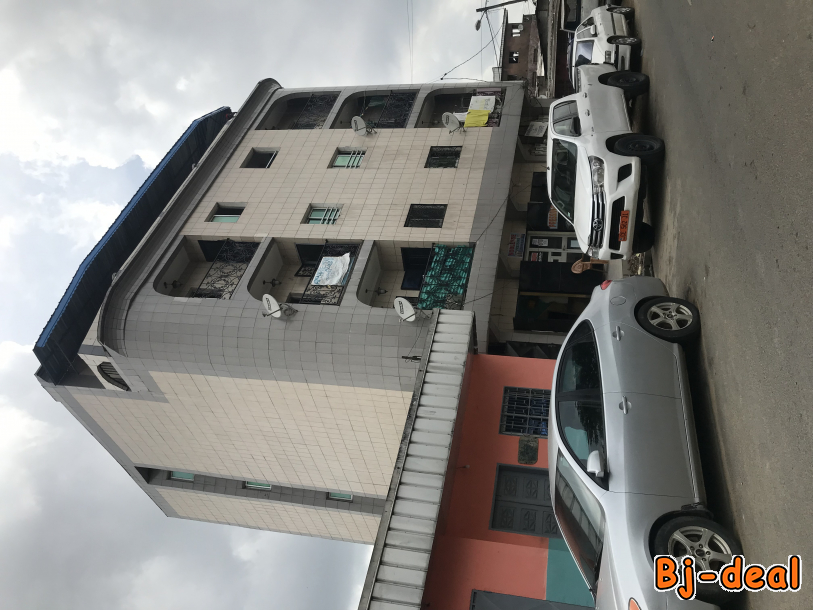 Main image of Appartement en bordure de route au 3em étage