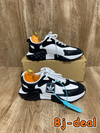 Main image of Vente chaussures Nike et Adidas