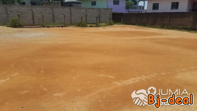 Image principale de Terrain à vendre à Kotto