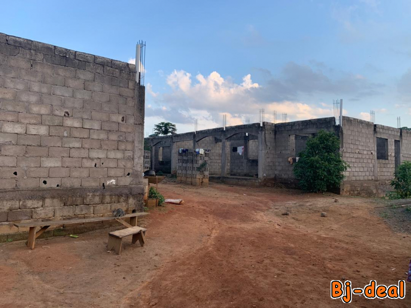 Image principale de Terrain à vendre sur Yaoundé