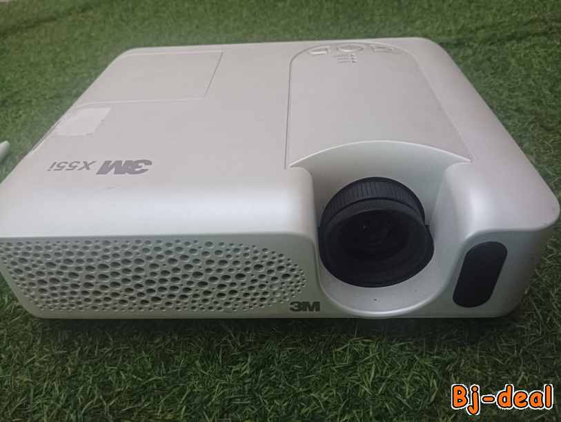 Image principale de Location de Video-Projecteur -Projector Renting