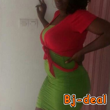 Image principale de Belle jeune fille coquine et sexy