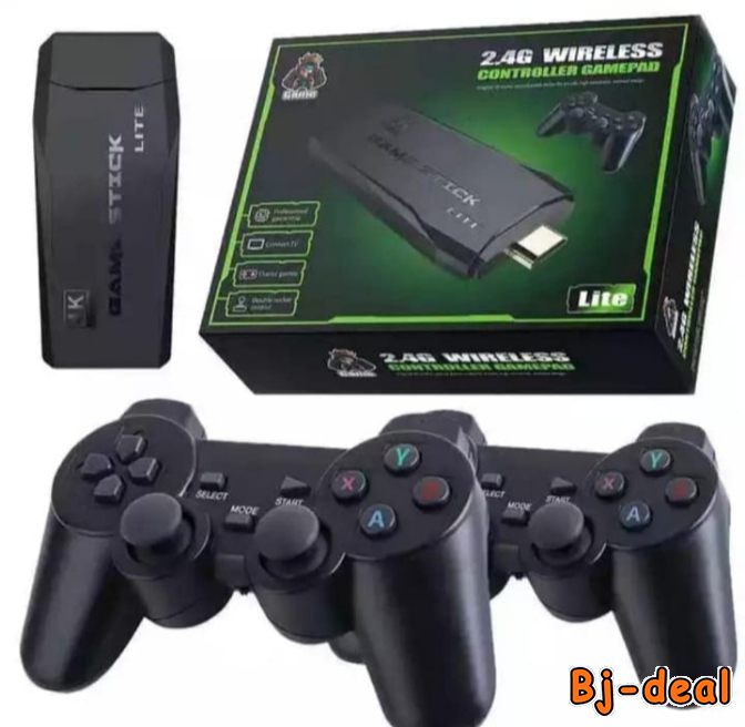 Main image of 10 000 jeux- Consoles de jeux vidéo