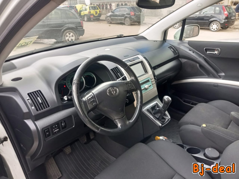 Main image of Vente de Toyota Corolla verso 2005