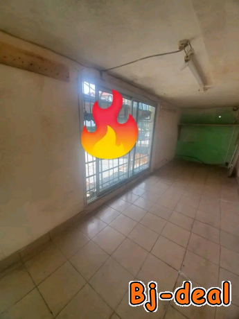 Main image of BUREAU  A LOUER A BONAPRISO MULTIPLE USAGE