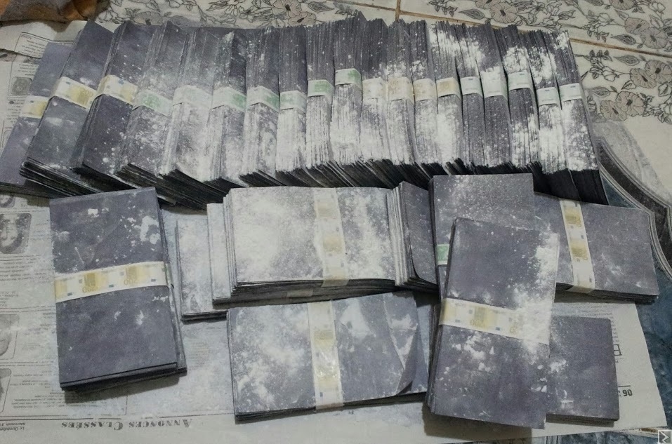 Main image of nettoyage de billet de banque vert et voir