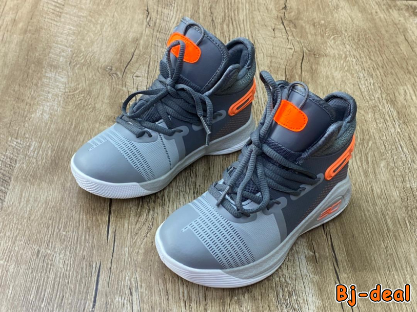 Image principale de TENNIS POUR ENFANTS ET AUTRES CHAUSSURES DISPOS