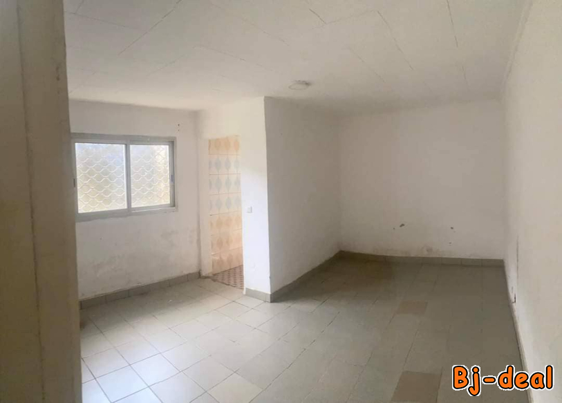 Main image of Appartement 4 chambres avec Clims a louer a B