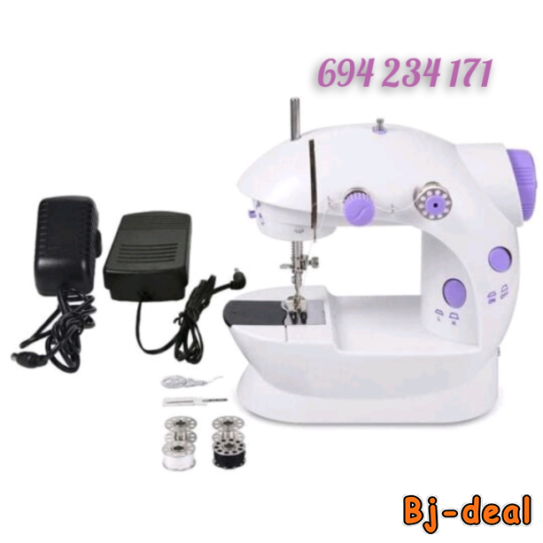 Main image of Mini machine à coudre