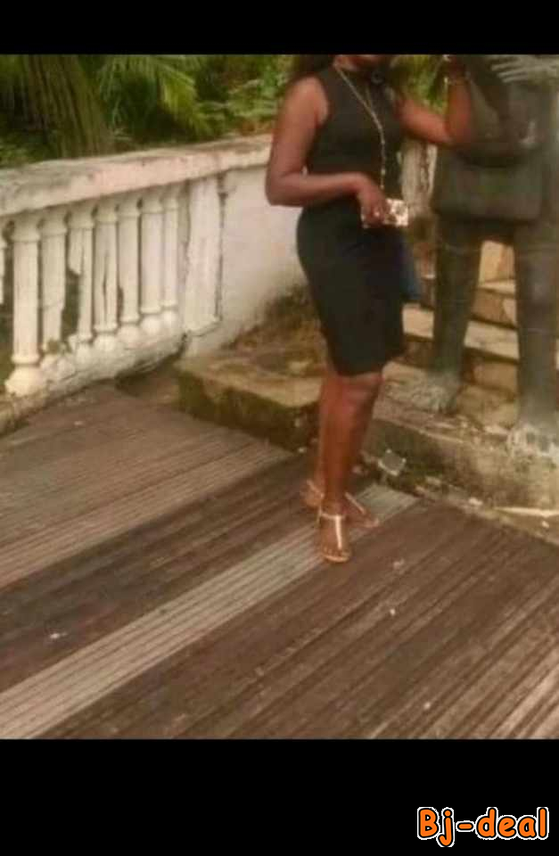 Image principale de Belle Nigériane  cochonn de passage dans la ville