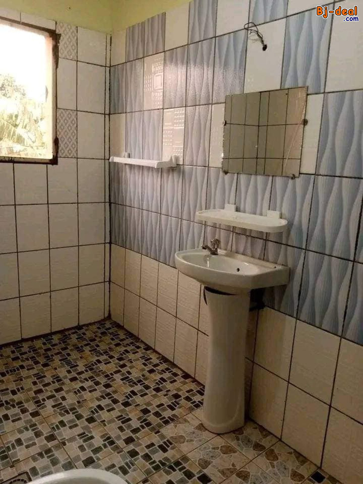 Image principale — Magnifique appartement pour bureaux ou habitation à Essos avec  parking