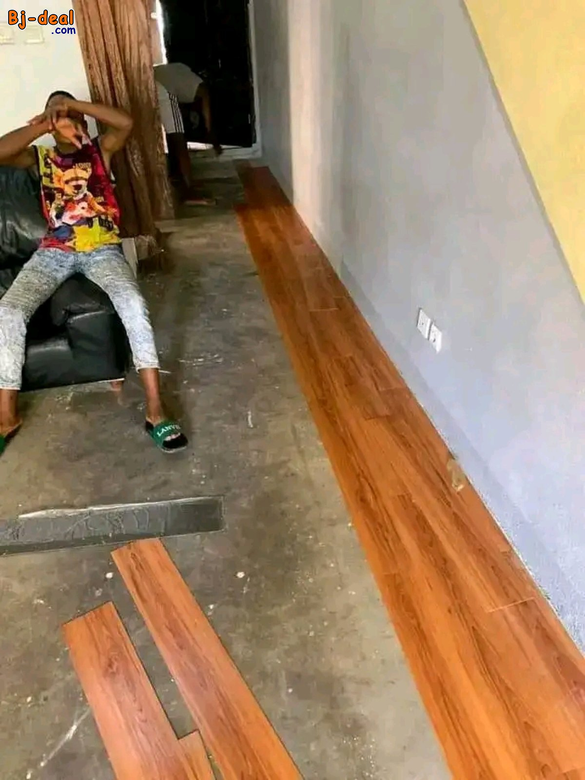 Main image of REVÊTEMENT POUR SOL PLUSIEURS DESIGNS DISPONIBLES