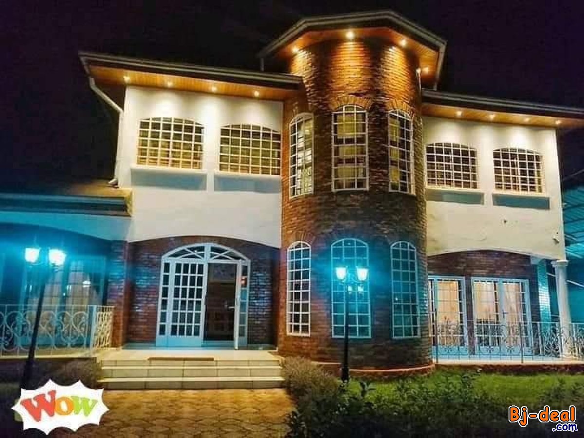 Image principale de Grande Villa Haut Standing avec Piscine à vendre