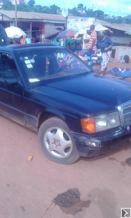 Image principale de mercedes 190