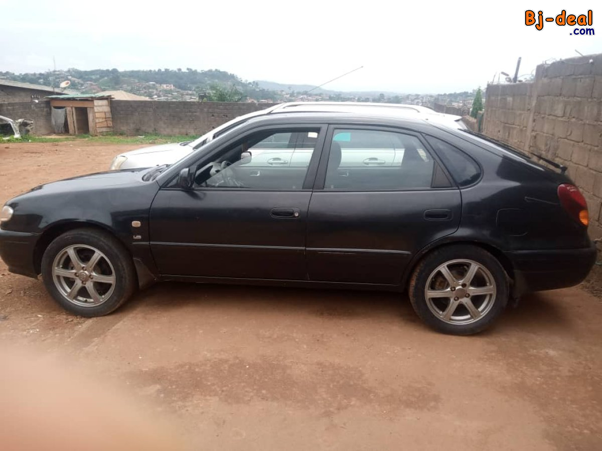 Image principale de Toyota Corolla 111 occasion d&amp;#039;Europe bien propre  sur papier douane