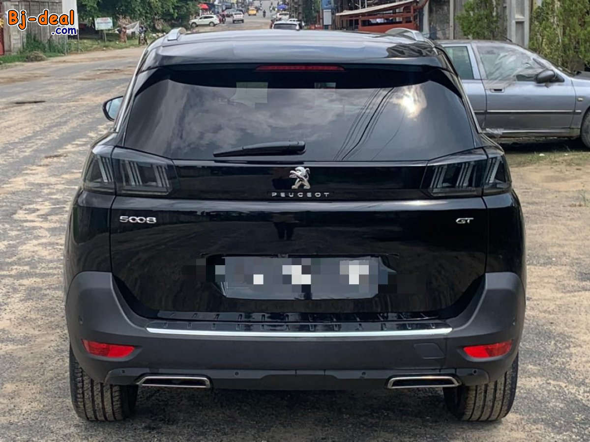 Main image of Peugeot 5008 année 2023 à Douala