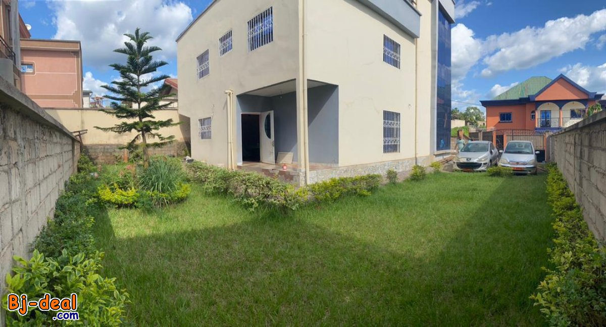 Image principale de Duplex neuf à vendre à Yaoundé au quartier Hawaï