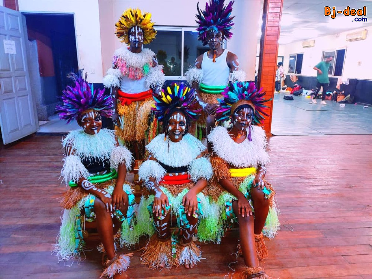 Main image of Groupe de danse traditionnelle