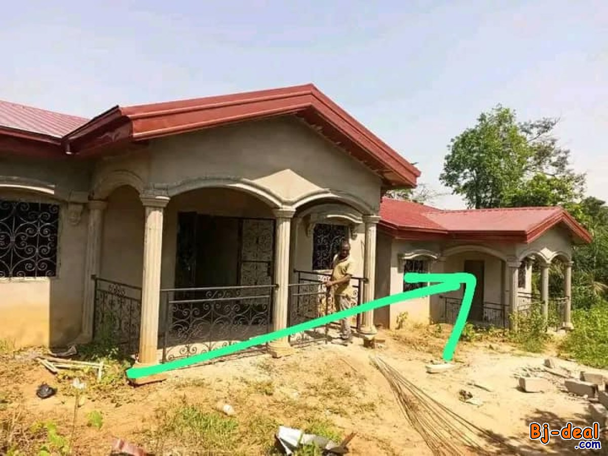 Main image of Maison  titrée avec  parking à vendre à Fougerole