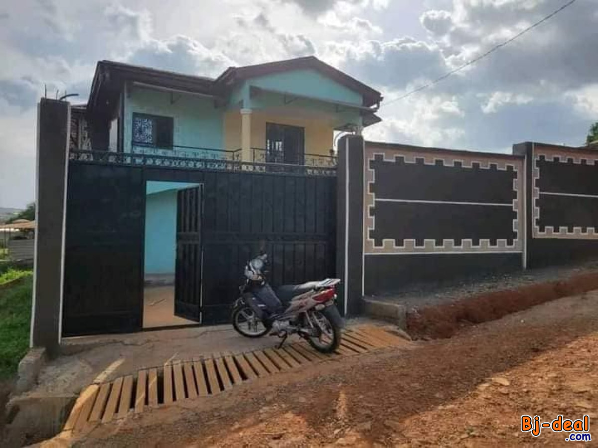 Main image of Duplex titré à vendre à Ekounou