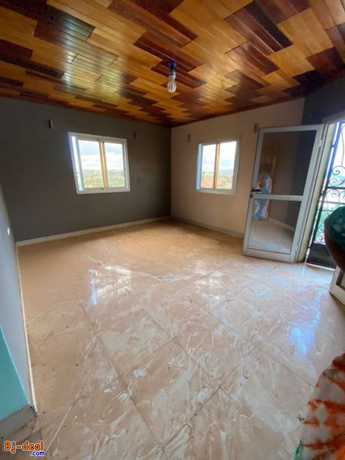 Image principale de Appartement avec forage  parking à Nkoabang