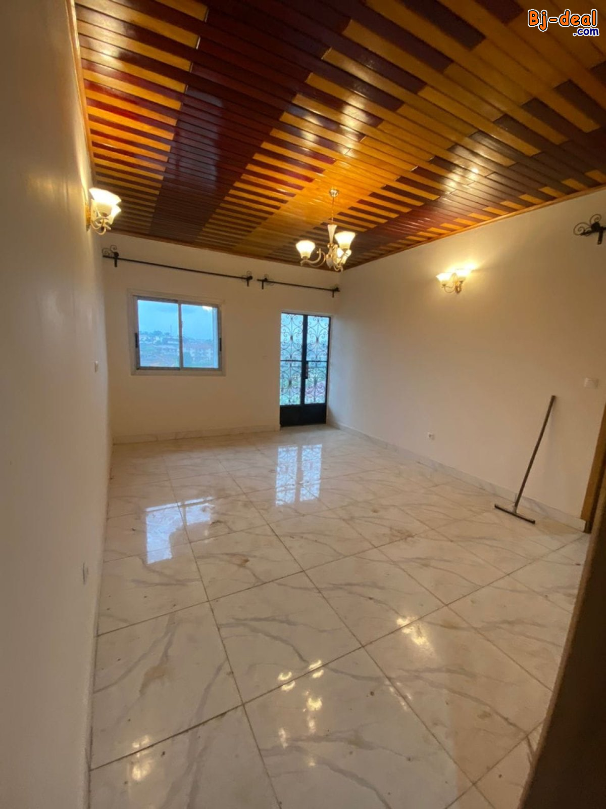 Image principale de Bel Appartement avec forage parking à Nkolfoulou