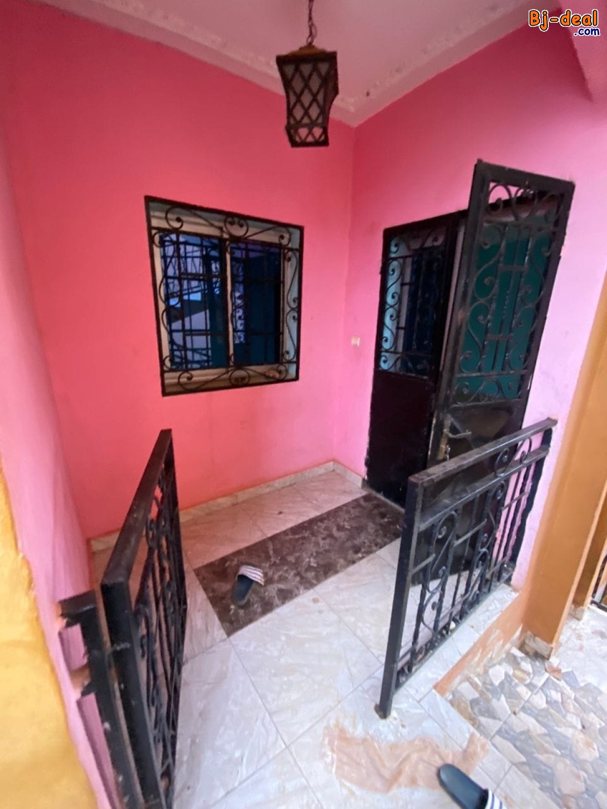 Image principale de Vaste studio avec forage  parking à Nkoabang