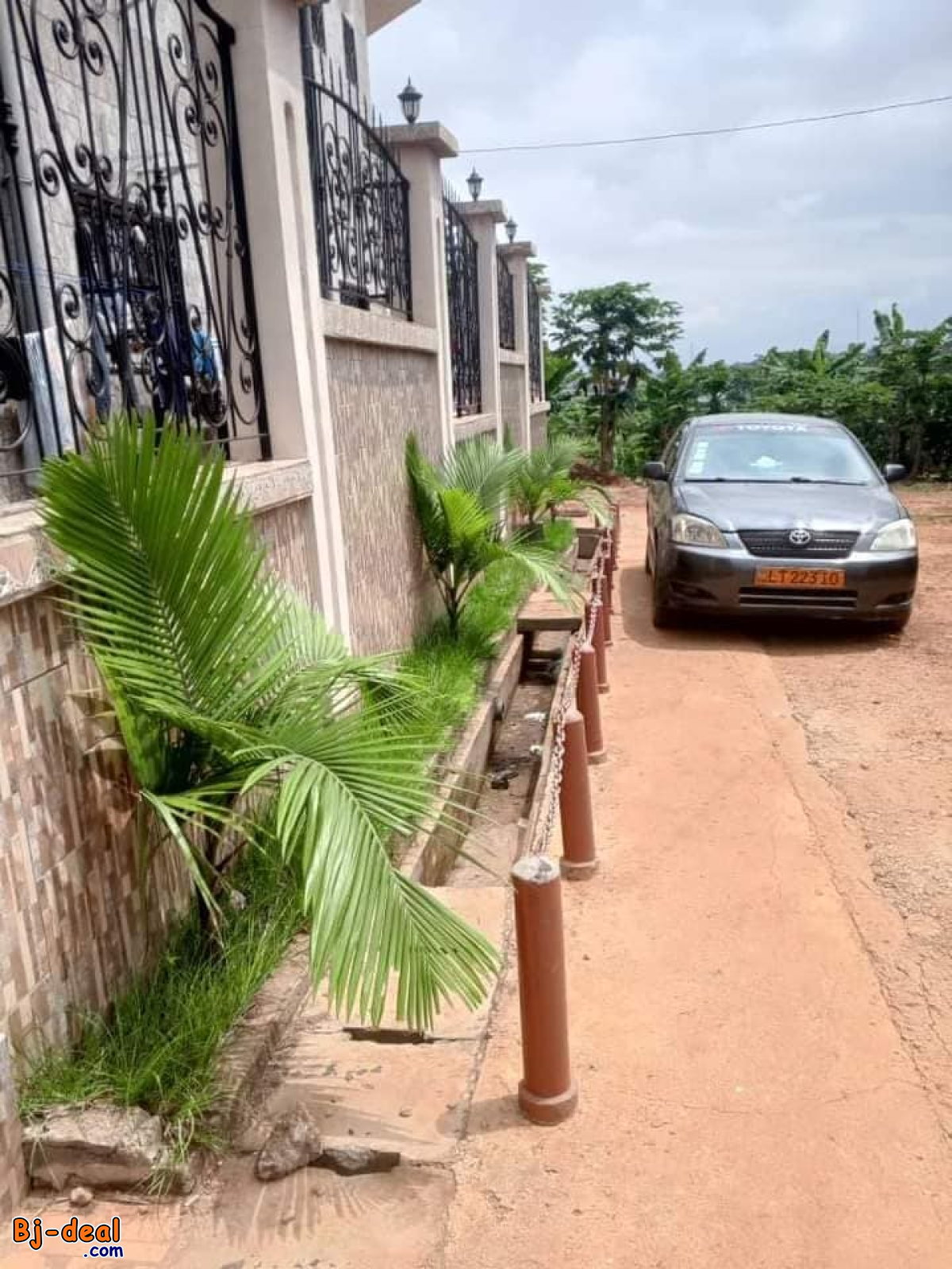 Image principale de Appartement et studio neufs avec eau chaude gardien parking à nyom Messassi