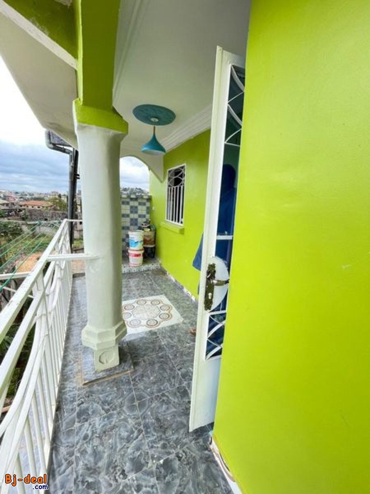 Image principale de Bel Appartement avec parking forage à Messassi