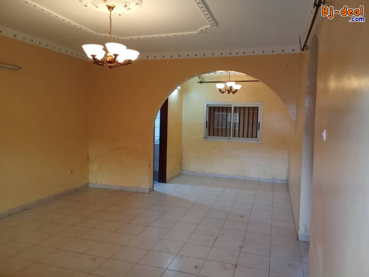 Image principale de Appartement avec parking à Simbock