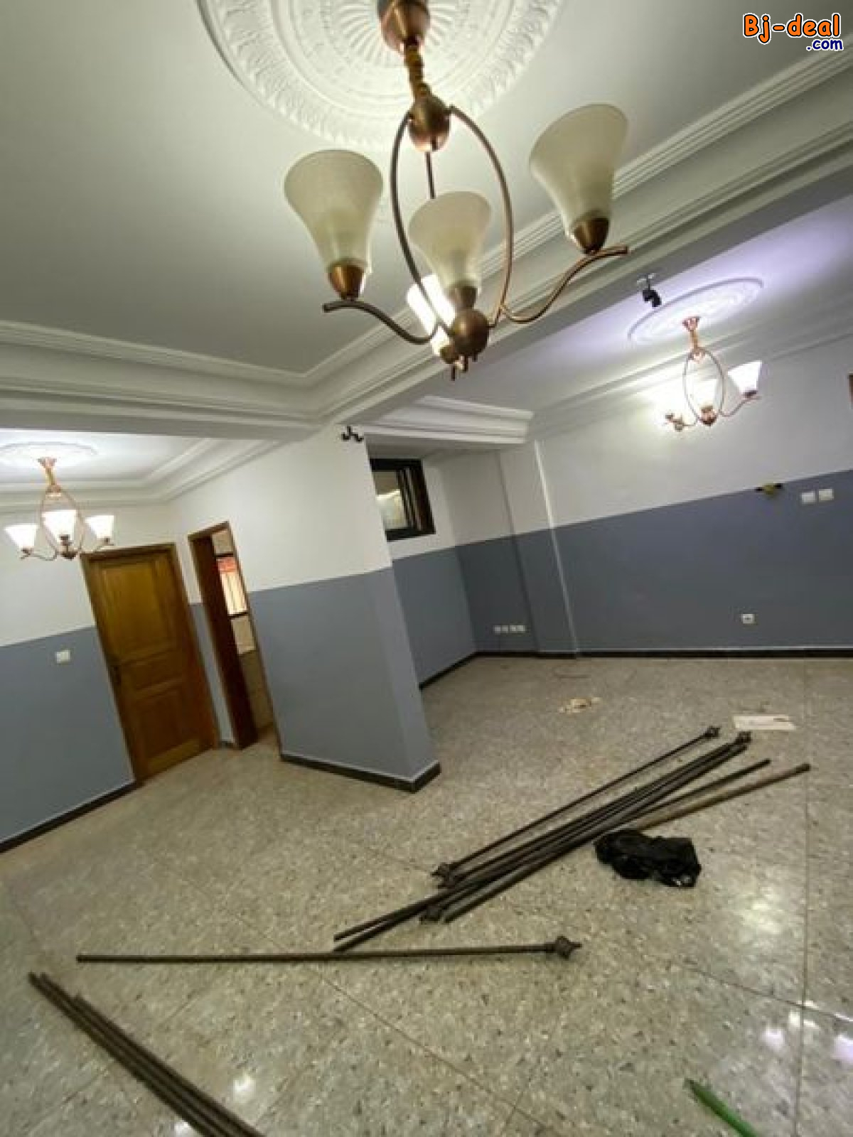 Image principale de Appartement haut standing avec gardien parking forage à Damas