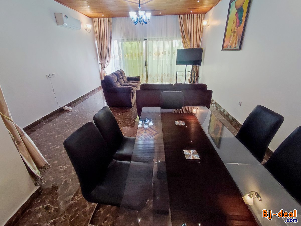 Image principale de APPARTEMENT MEUBLE AU COMPLEXE BEAC MVAN