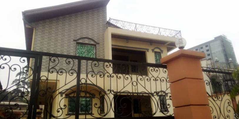 Main image of Duplex pour entreprise à  louer au centre ville