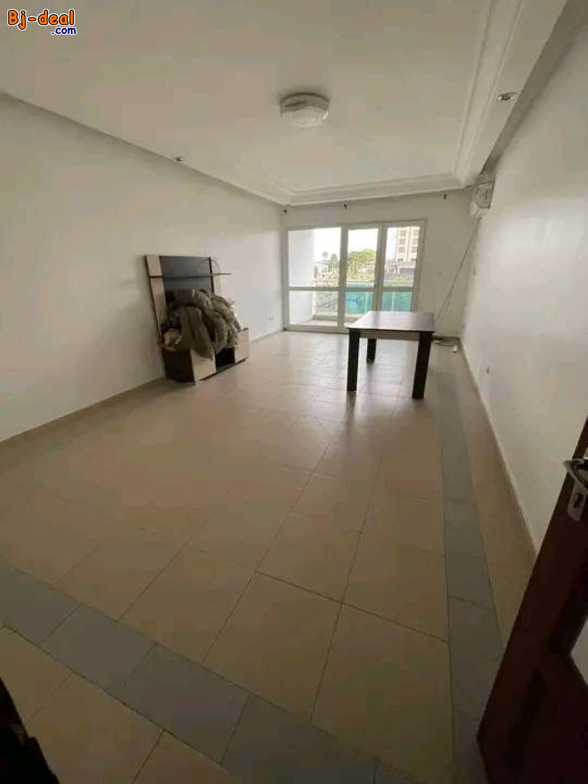 Main image of Vaste appartement haut standing à bonanjo