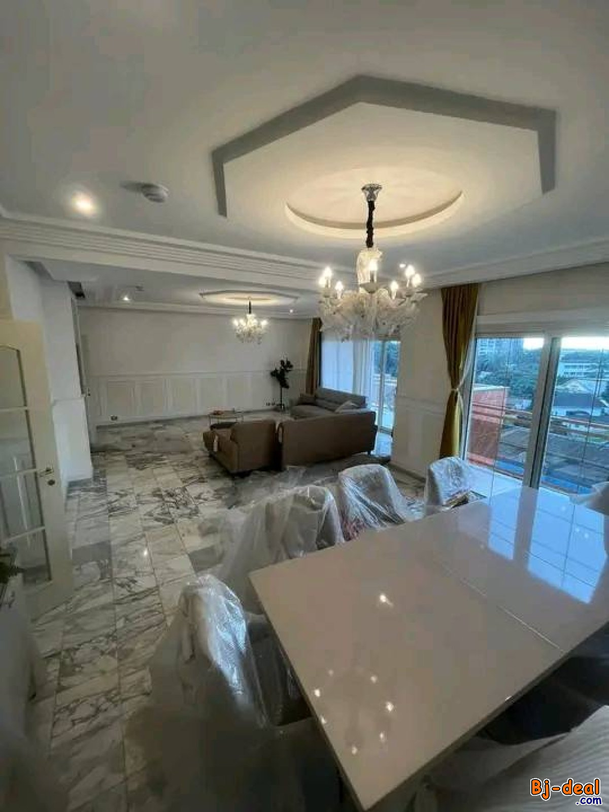 Main image of Vaste Appartement ultra haut standing à bonanjo