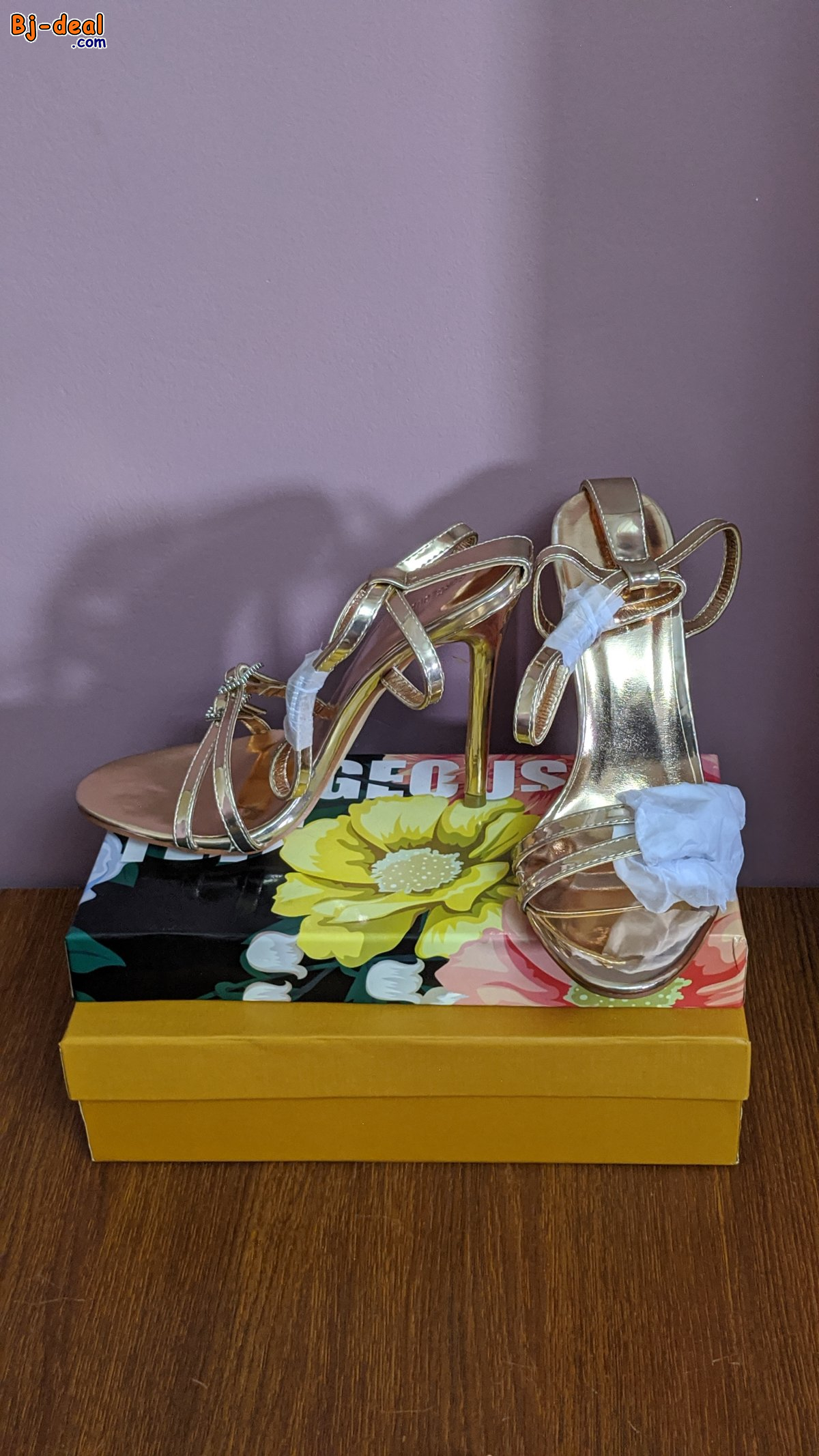 Main image of Talons classique et du bonne qualité