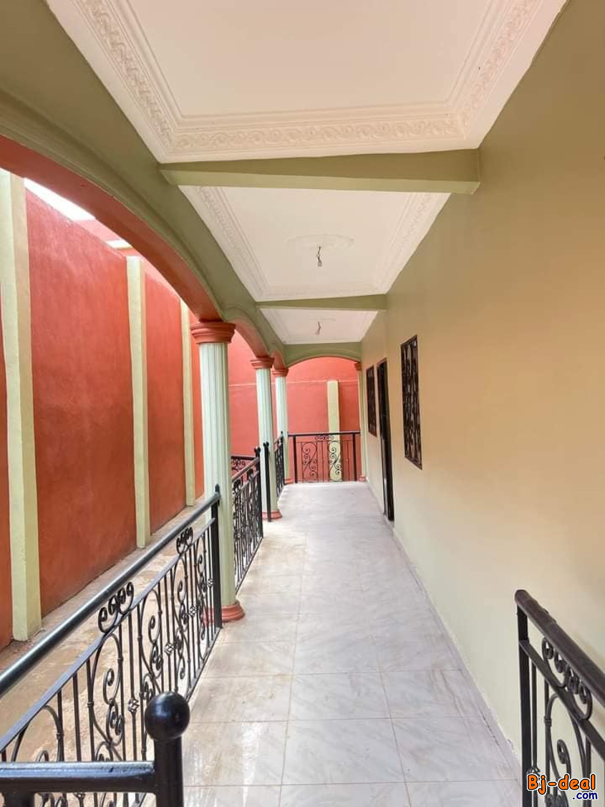 Image principale de Vaste Appartement neuf avec gardien, forage parking à Odza Meyo. Moto 200f