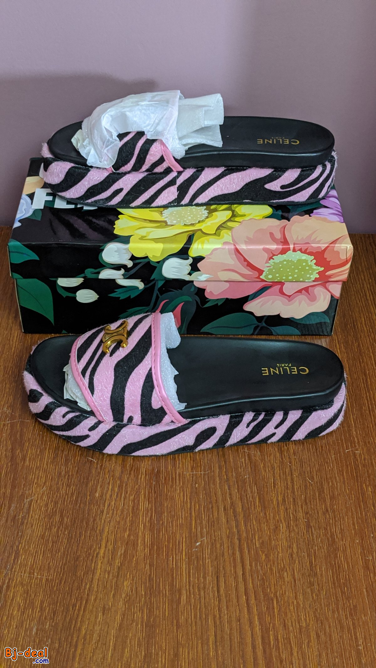 Main image of Babouche de qualité Céline