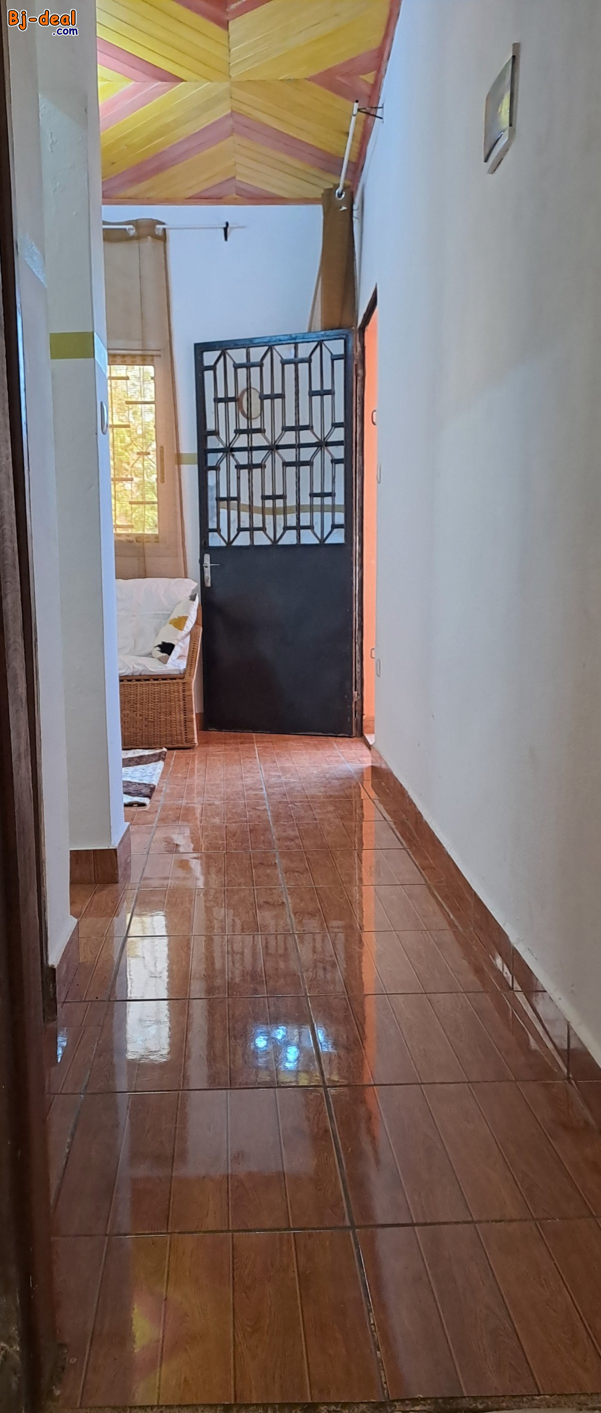 Main image of Meublé à bafang 15milles par jour.