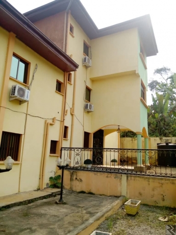 Main image of Hôtel à  vendre avec tout son contenu a Mbakomo