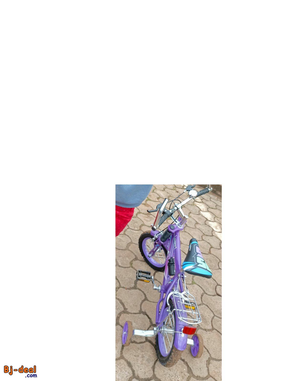 Main image of Vélo enfant de 3 à 8 ans