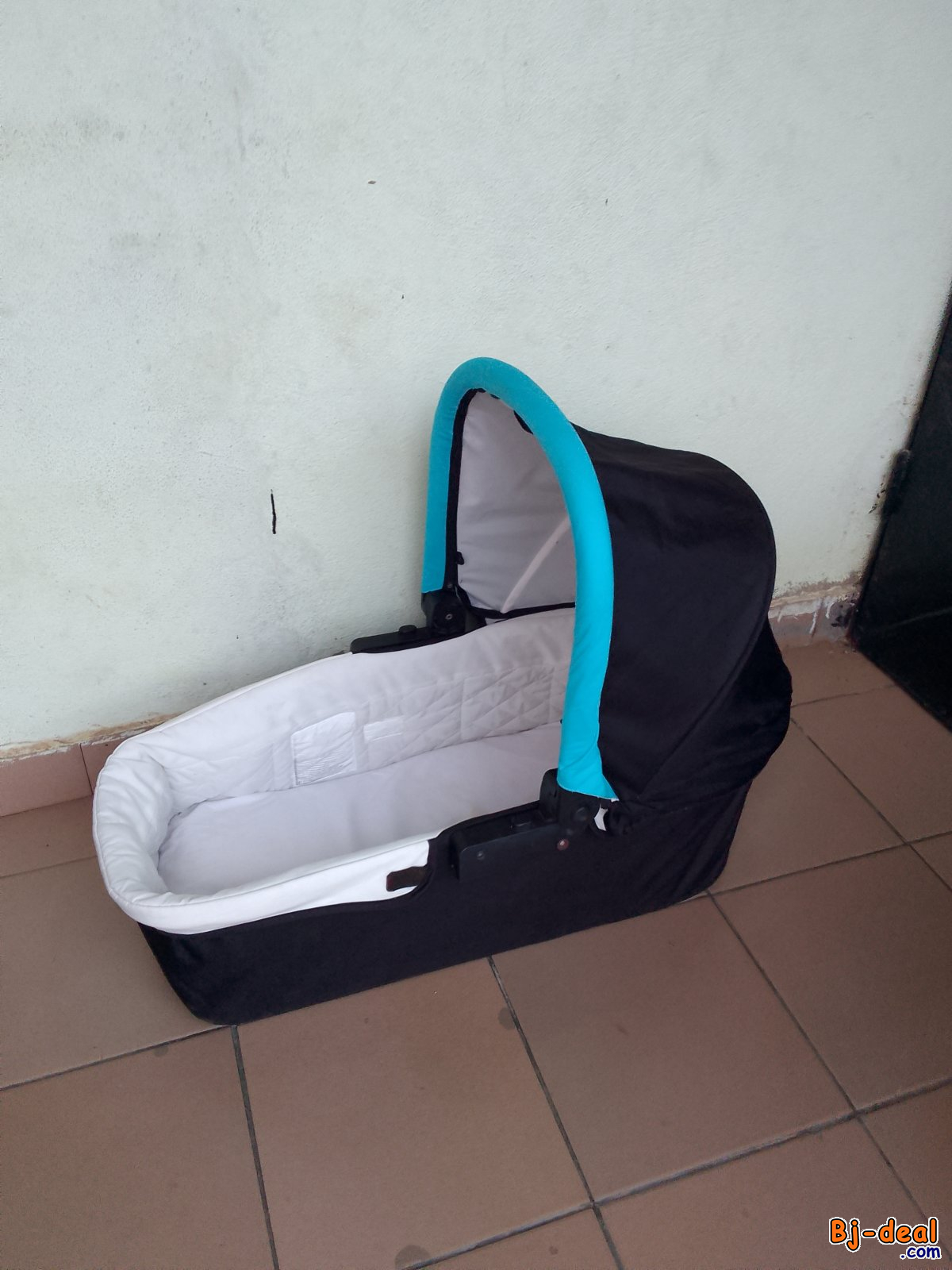 Main image of Joli berceau modulable et porte berceau