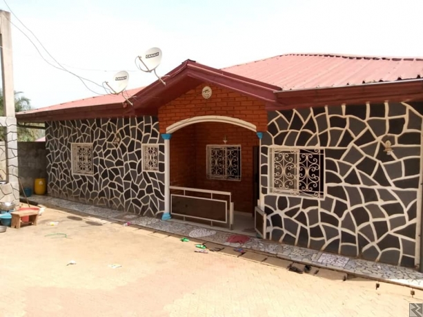 Main image of Jolie villa titrée a vendre a Nkoabang